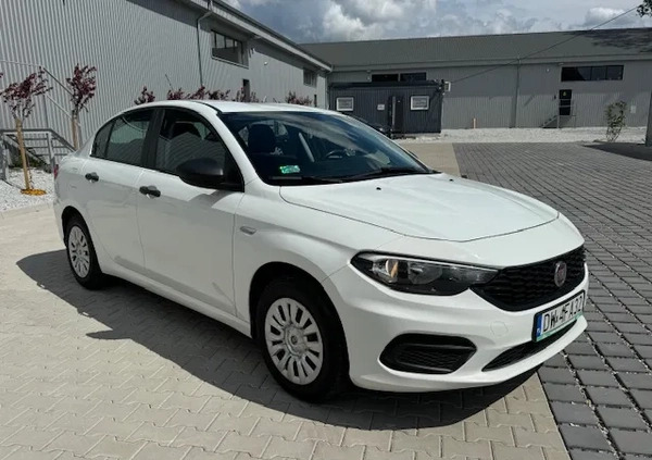 Fiat Tipo cena 29900 przebieg: 219746, rok produkcji 2019 z Lubin małe 154